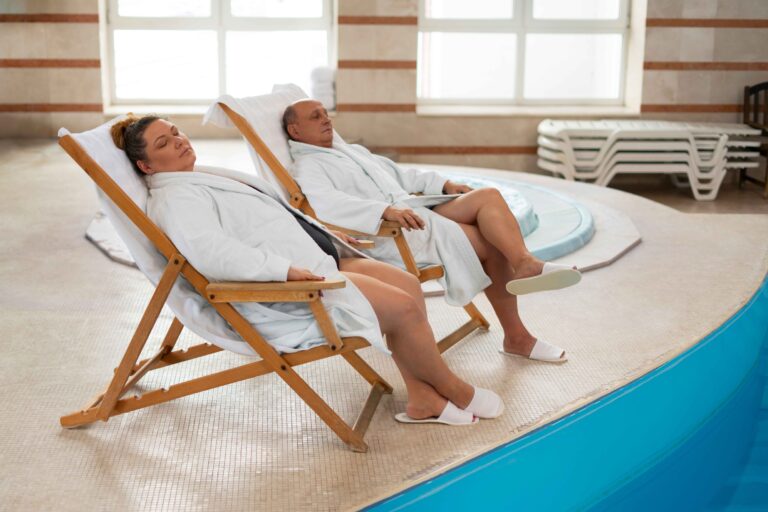 full-shot-people-relaxing-together-1-768x512